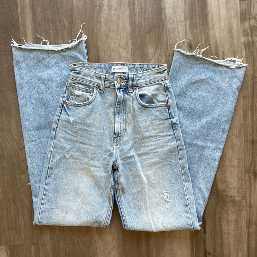 Zara Light Blue Distressed Women's Jeans 0 - Picture 2 of 10